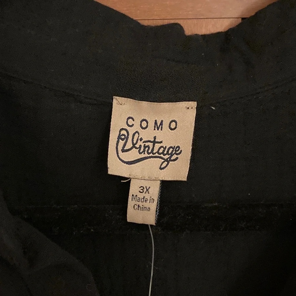 Como Vintage Black Button-Up Blouse - Picture 3 of 5